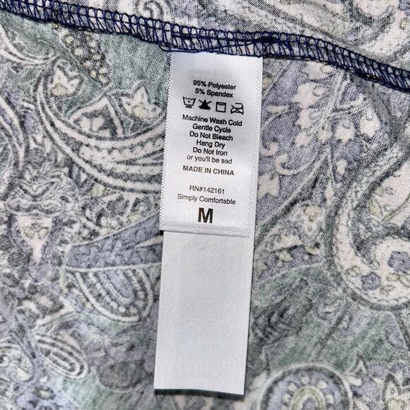 NWT LuLaRoe Iris - Medium Simply Comfortable Short Sleeve Top - Picture 4 of 11